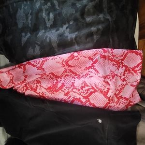 3 Fabletics Leggings